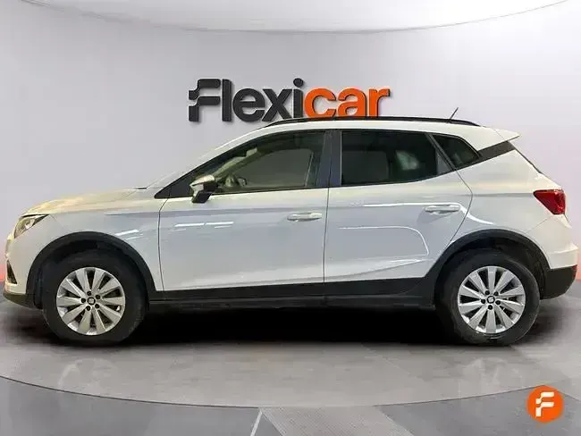 Usado Seat Arona Reference 95 CV (69 kW) 2019 Blanco SUV