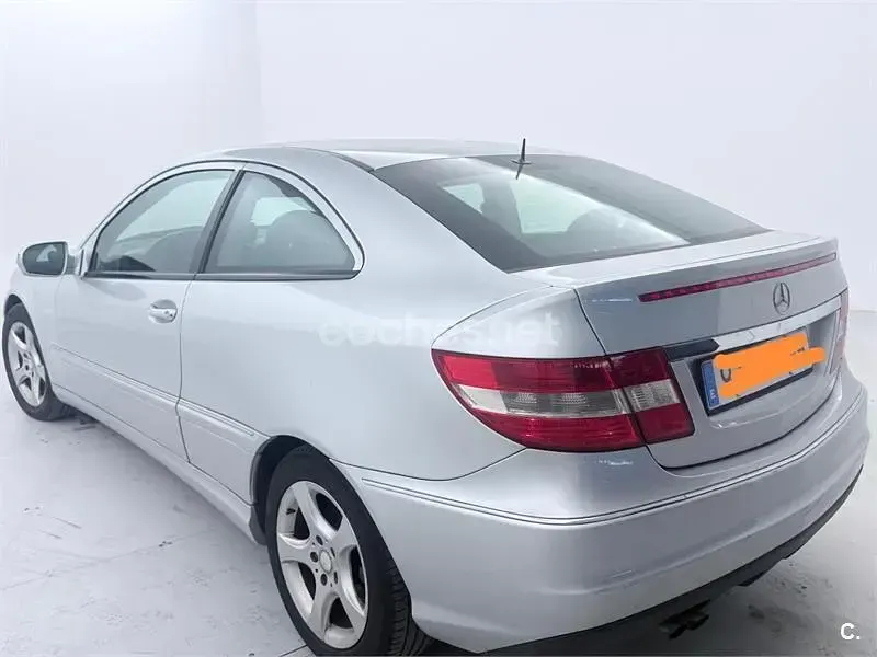 Usado Mercedes CLC220 150 CV (110 kW) 2009 Gris / plata Utilitario