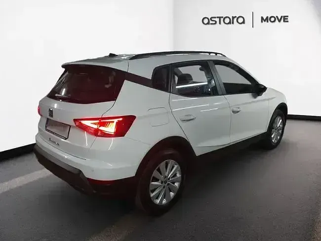 Usado Seat Arona Style 115 CV (84 kW) 2024 Blanco SUV
