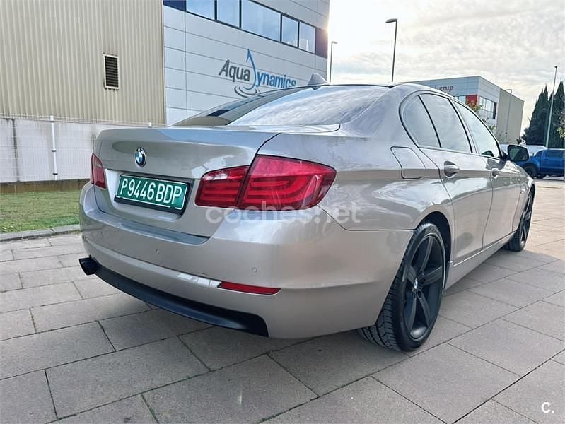 Usado BMW 520 177 CV (130 kW) 2011 Gris / plata Berlina
