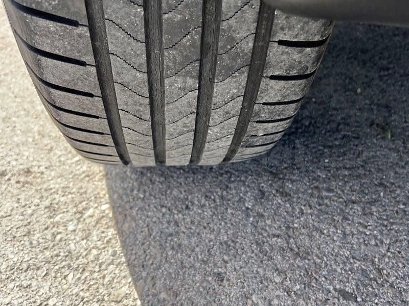 Usado Nissan Juke N-TEC 117 CV (86 kW) 2013 Gris / plata SUV