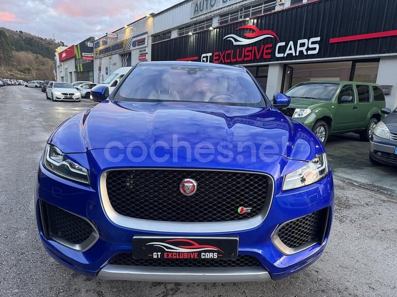 Usado Jaguar F-Pace First Edition 300 CV (220 kW) 2016 Azul SUV