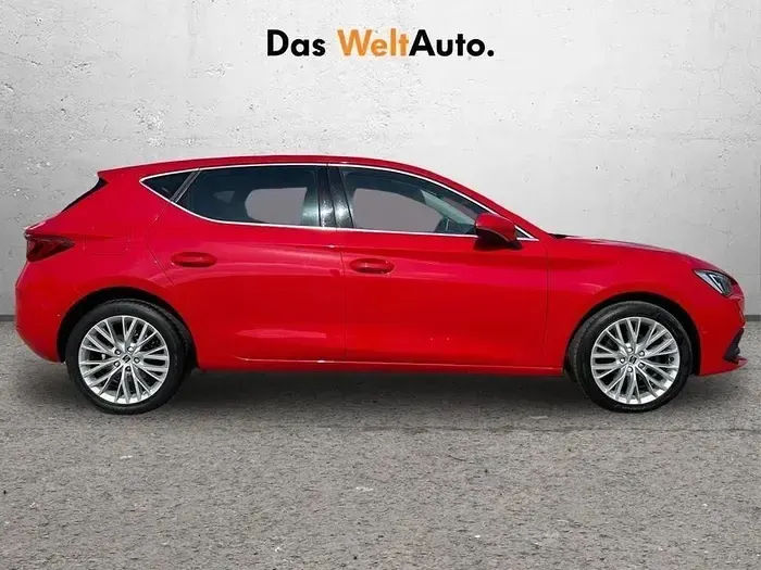 Usado Seat Leon XCELLENCE 150 CV (110 kW) 2021 Rojo Berlina