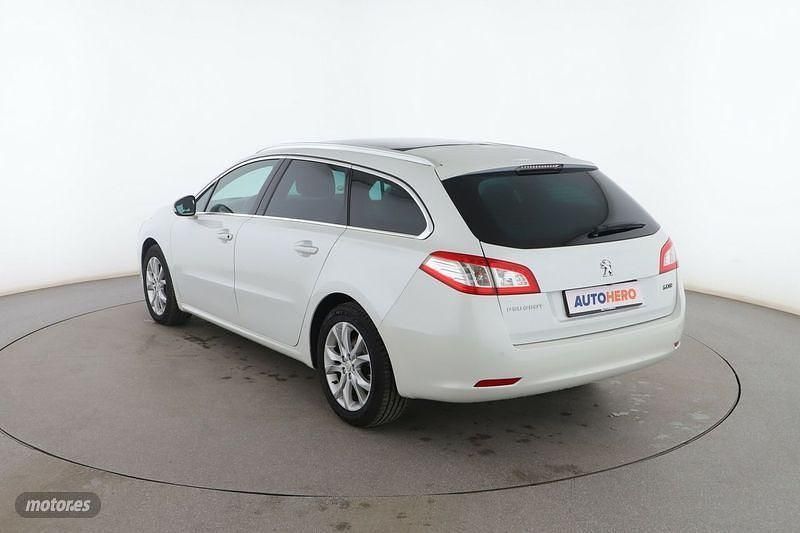 Usado Peugeot 508 Allure 150 CV (110 kW) 2014 Blanco Familiar