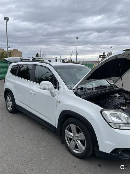 Blanco Usado 2011 Chevrolet Orlando LTZ Monovolumen | 7200 € (Precio justo) - Imagen 1/4
