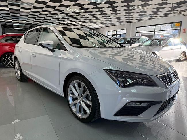 Usado Seat Leon FR 150 CV (110 kW) 2019 Blanco Berlina