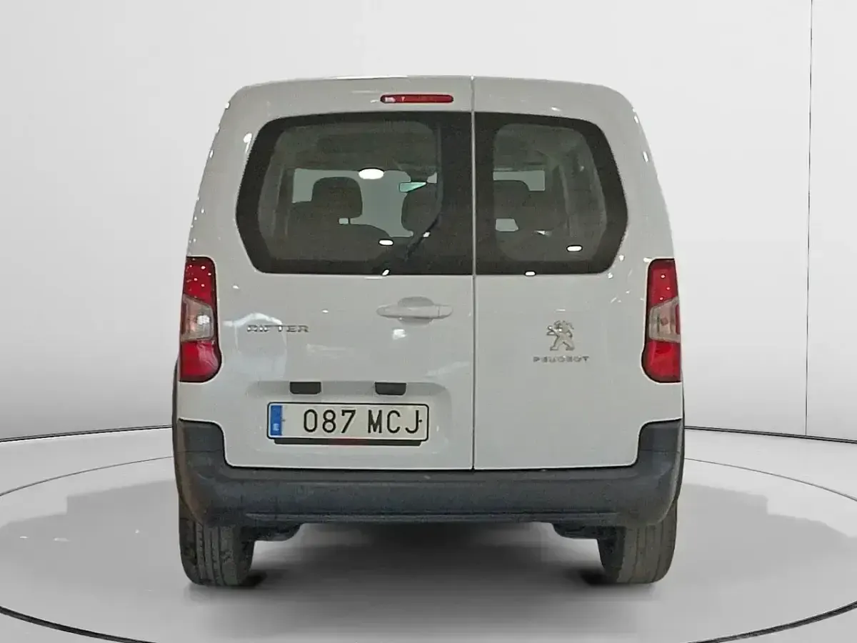 Usado Peugeot Rifter Business-Line 102 CV (75 kW) 2022 Blanco Monovolumen