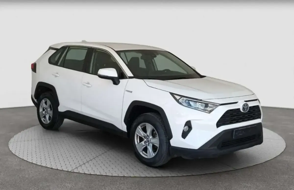 Usado Toyota RAV4 Hybrid Business Edition 222 CV (163 kW) 2021 Blanco SUV