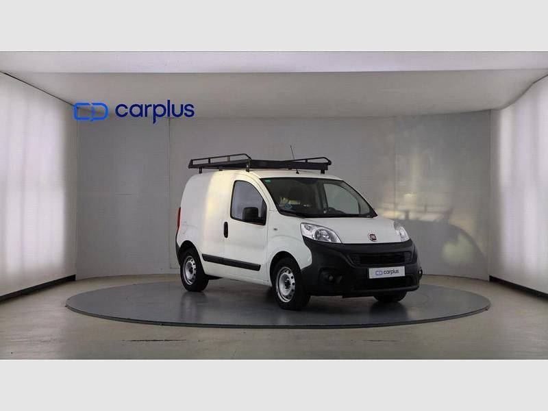 Usado Fiat Fiorino 80 CV (58 kW) 2021 Blanco sólido Monovolumen