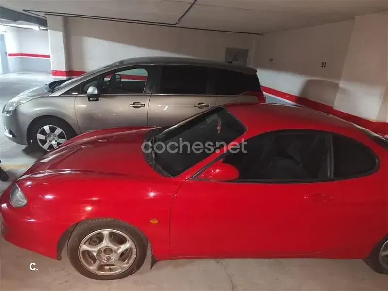 Usado Hyundai Coupé 137 CV (100 kW) 1997 Rojo Coupe