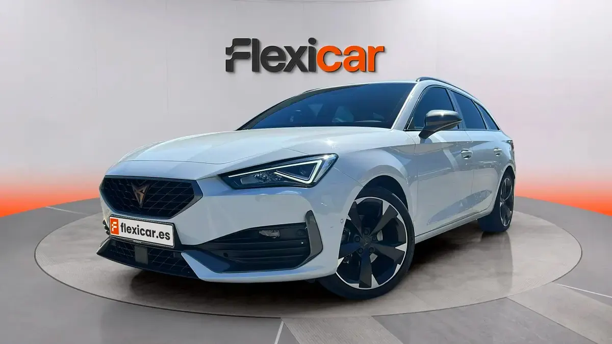 Usado Cupra Leon 150 CV (110 kW) 2023 Blanco Familiar
