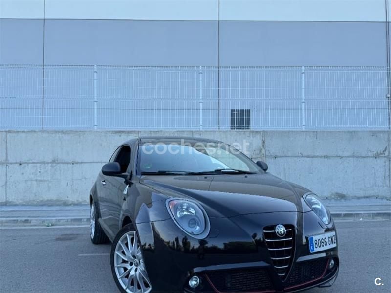 Negro Usado 2010 Alfa Romeo MiTo Quadrifoglio Verde Utilitario | 7500 € (Precio justo) - Imagen 1/4