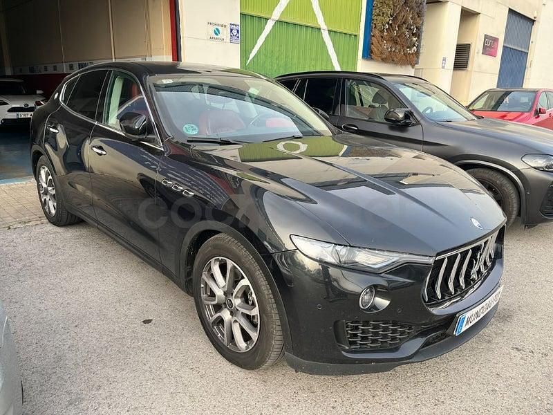 Usado Maserati Levante GranLusso 275 CV (202 kW) 2019 Negro SUV