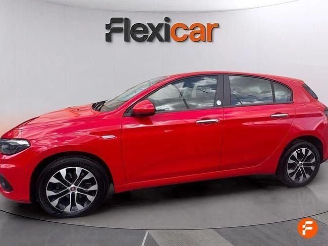 Usado Fiat Tipo Lounge 95 CV (69 kW) 2020 Rojo Familiar