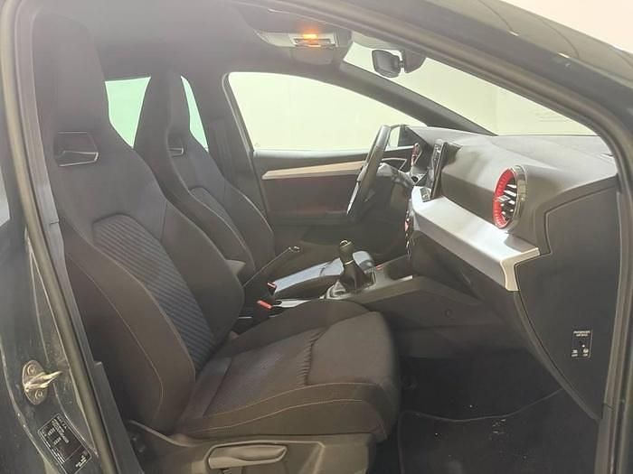 Usado Seat Ibiza FR 115 CV (84 kW) 2025 Gris