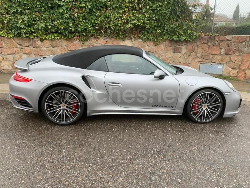 Usado Porsche 911 Turbo S Cabriolet 580 CV (426 kW) 2018 Gris / plata Descapotable