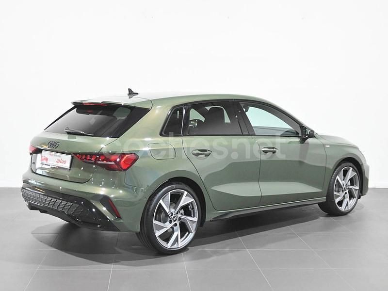 Usado Audi A3 Comfort 150 CV (110 kW) 2025 Verde Berlina