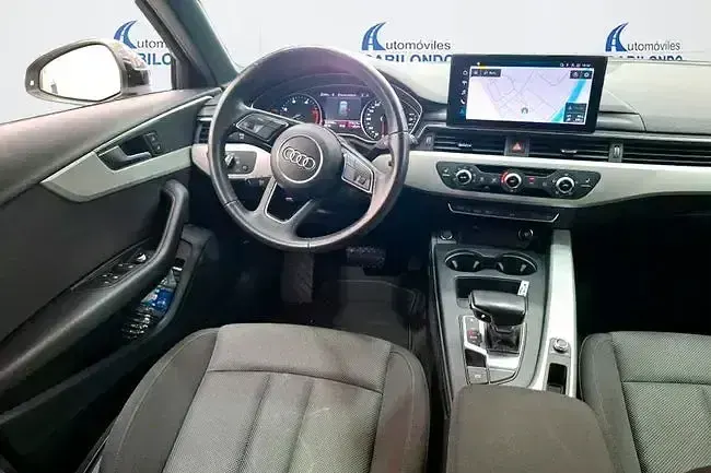 Usado Audi A4 Advanced Plus 136 CV (100 kW) 2021 Negro Familiar