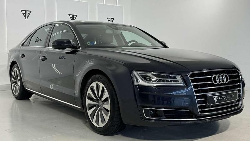 Usado Audi A8 245 CV (180 kW) 2015 Azul Berlina