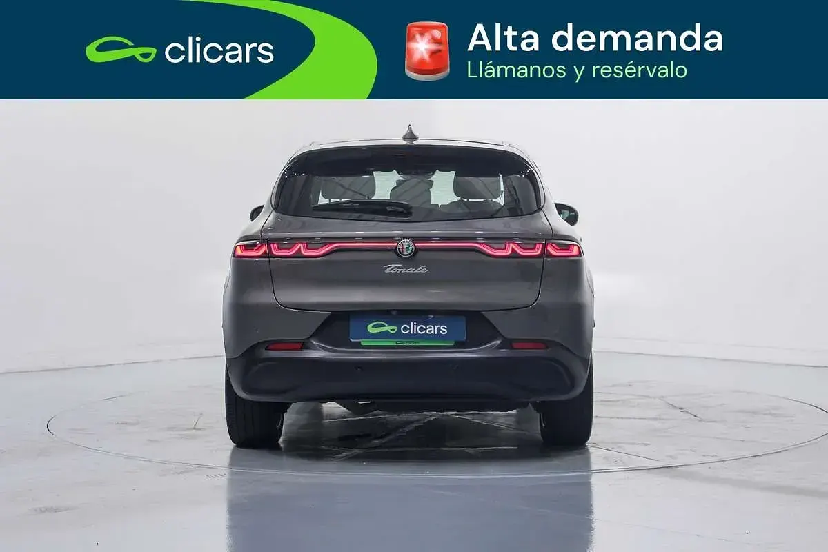 Usado Alfa Romeo Tonale Sprint 131 CV (96 kW) 2024 Gris SUV