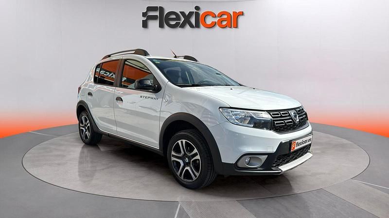 Usado Dacia Sandero Essentiel 101 CV (74 kW) 2020 Blanco Utilitario