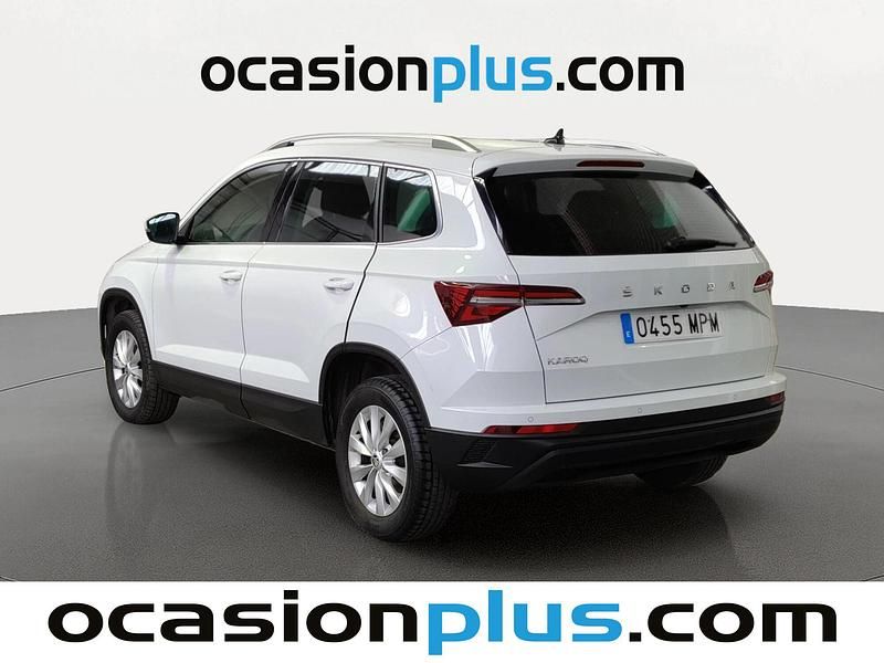 Usado Skoda Karoq Selection 115 CV (84 kW) 2024 Blanco SUV