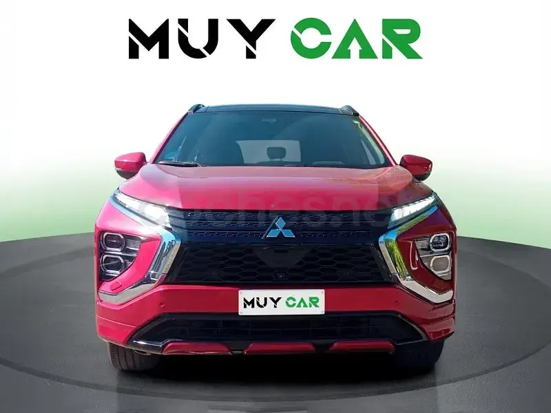 Usado Mitsubishi Eclipse Cross Motion 188 CV (138 kW) 2023 Rojo SUV