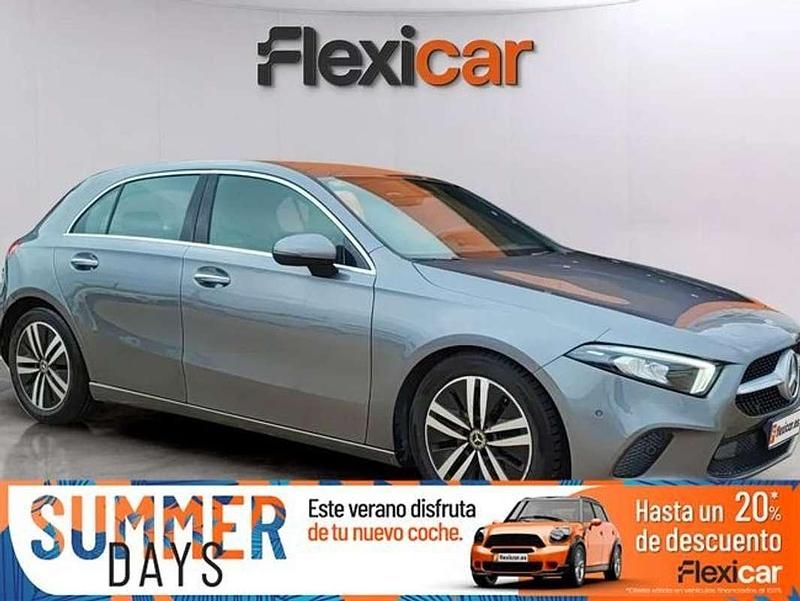 Gris Usado 2018 Mercedes A180 Utilitario | 17.290 € (Buen precio) - Imagen 1/4