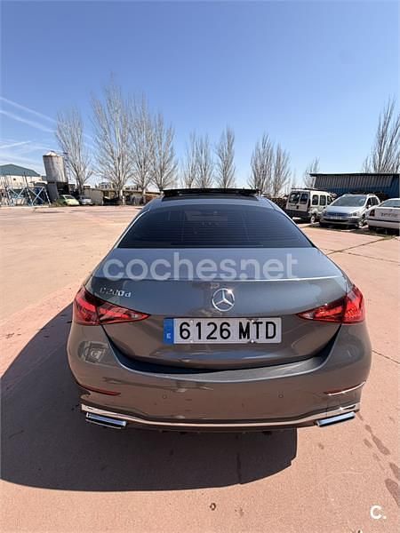 Usado Mercedes C200 163 CV (119 kW) 2024 Gris / plata Berlina
