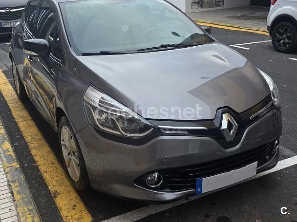 Gris / plata Usado 2016 Renault Clio IV LIMITED Berlina | 7490 € (Buen precio) - Imagen 1/4