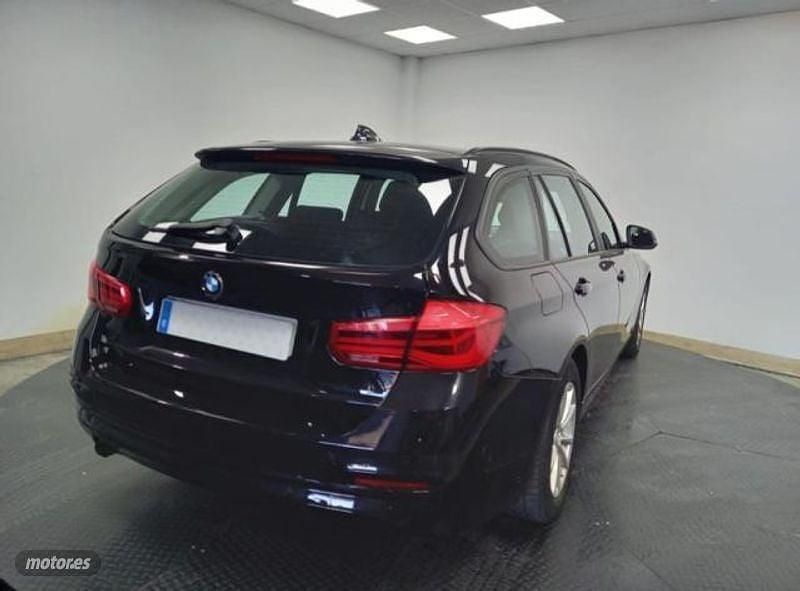 Usado BMW 318 Luxury Line 110 CV (80 kW) 2019 Negro Familiar
