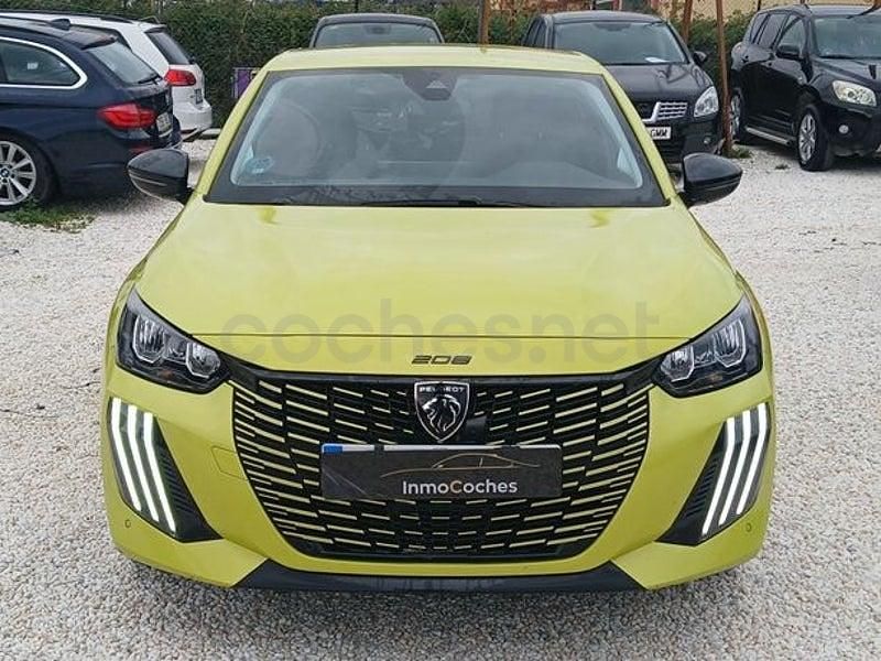 Usado Peugeot 208 Allure 100 CV (73 kW) 2024 Amarillo Utilitario
