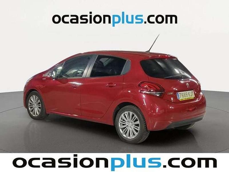 Usado Peugeot 208 Style 75 CV (55 kW) 2018 Rojo Utilitario