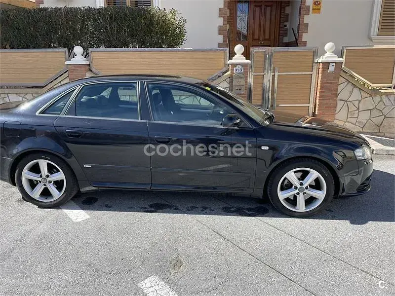 Usado Audi A4 170 CV (125 kW) 2007 Negro Berlina
