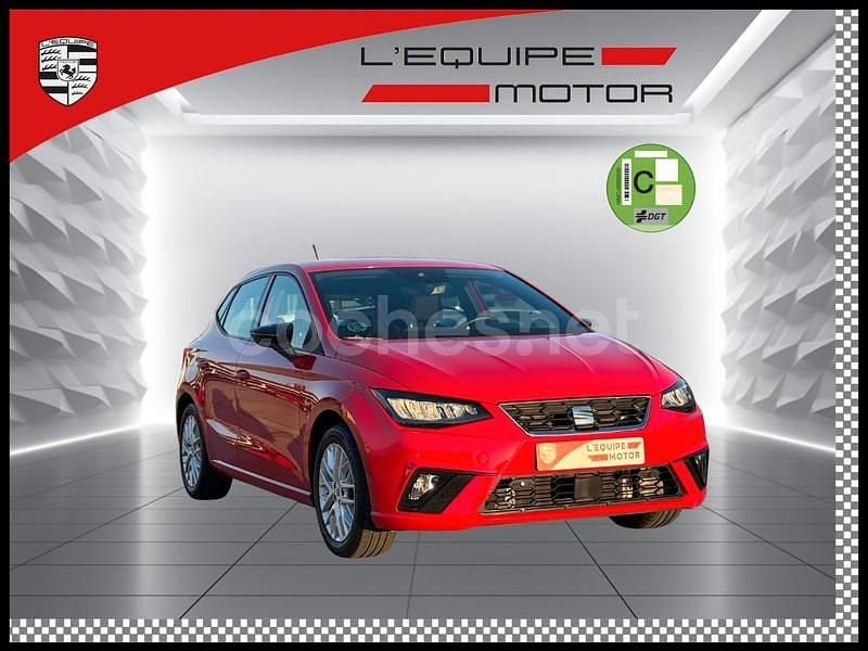 Rojo Usado 2024 Seat Ibiza FR Berlina | 18.990 € (Un poco caro) - Imagen 1/4