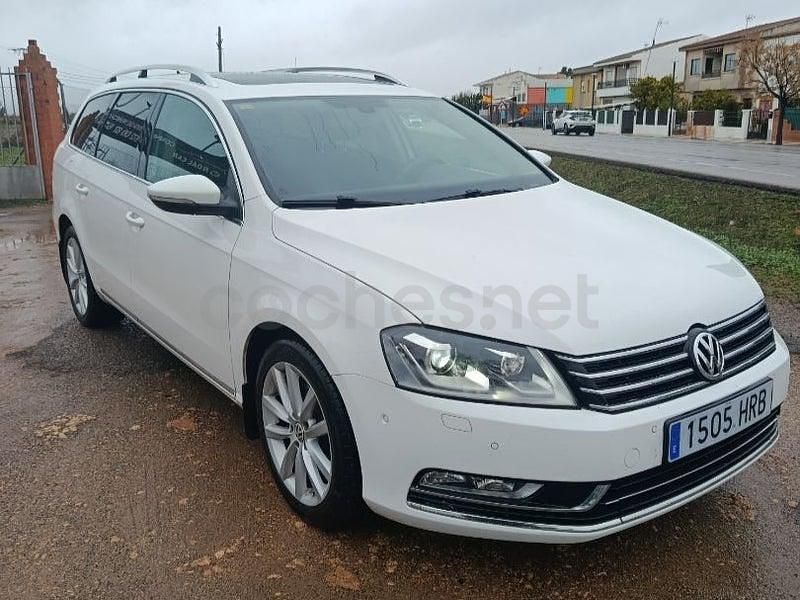 Usado VW Passat Alltrack 140 CV (102 kW) 2013 Blanco Familiar