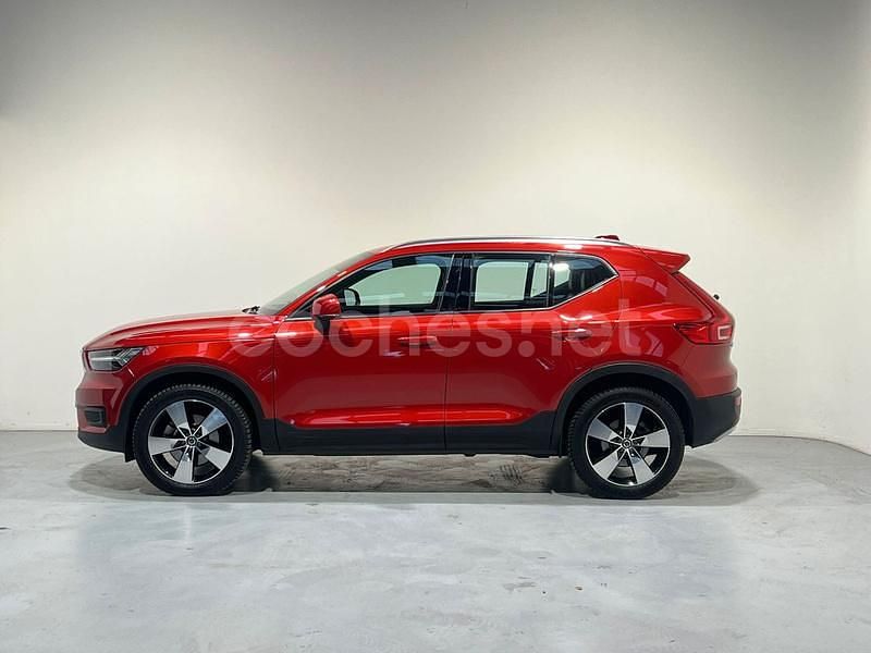 Usado Volvo XC40 190 CV (139 kW) 2019 Rojo SUV