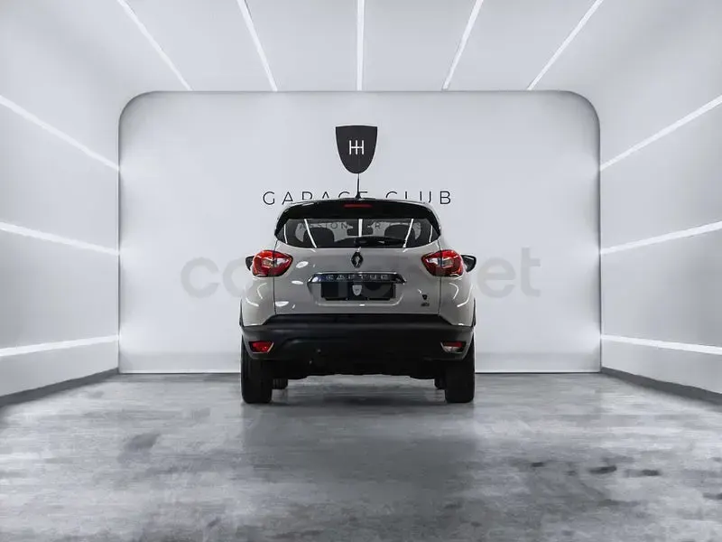 Używany Renault Captur Zen 90 KM (66 kW) 2016 Biały SUV