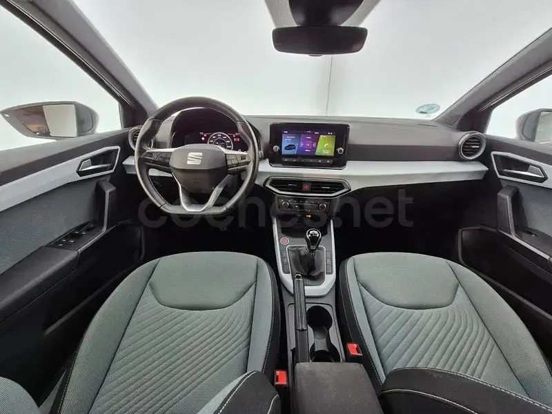 Usado Seat Ibiza XCELLENCE 115 CV (84 kW) 2025 Gris / plata Utilitario