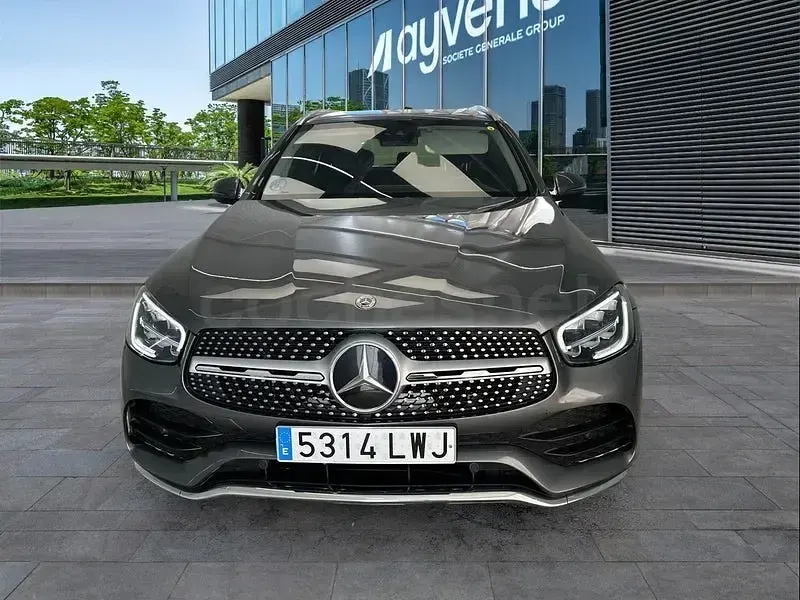 Usado Mercedes GLC300e 320 CV (235 kW) 2022 Gris / plata SUV