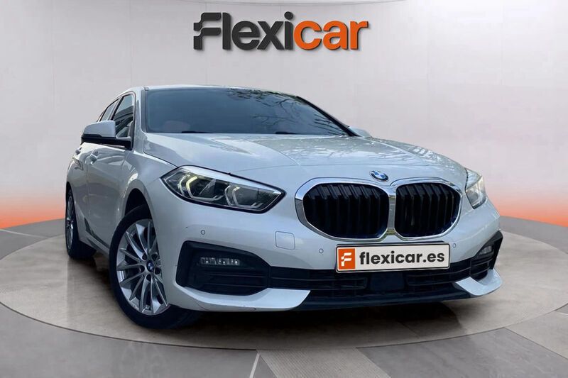 Blanco Usado 2022 BMW 118 Utilitario | 17.990 € (Precio justo) - Imagen 1/4