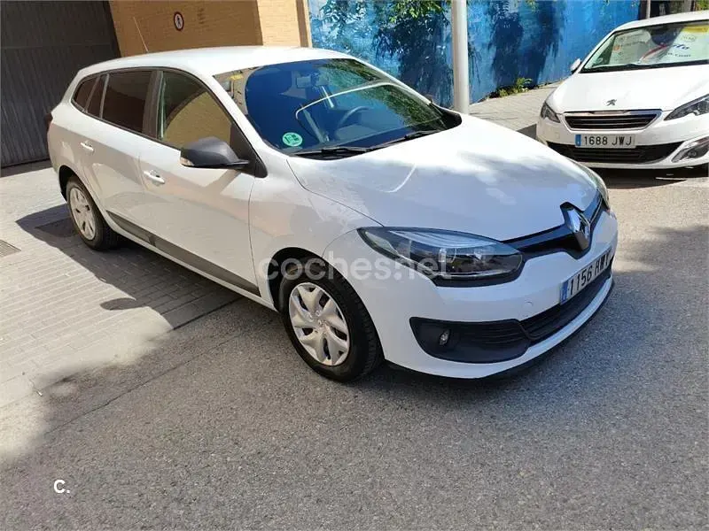 Usado Renault Mégane GrandTour 115 CV (84 kW) 2014 Blanco Familiar