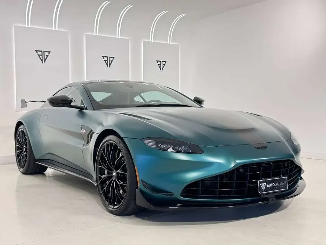 Usado Aston Martin Vantage 536 CV (394 kW) 2022 Verde Coupe