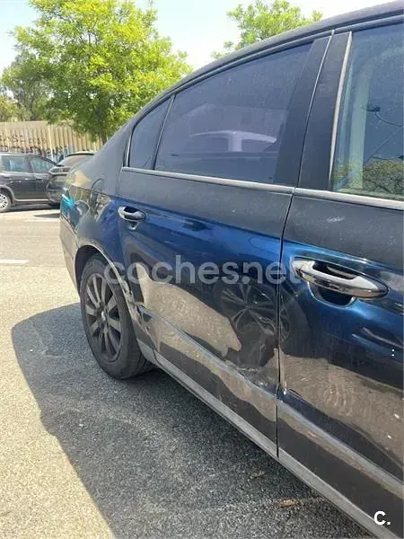 Usado VW Passat Trendline 140 CV (102 kW) 2006 Negro Berlina