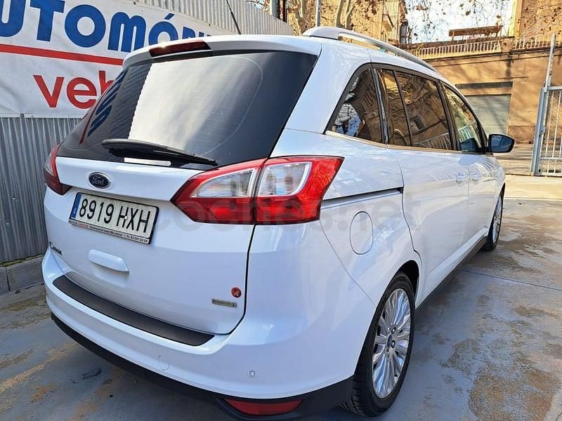 Usado Ford Grand C-Max Trend 100 CV (73 kW) 2014 Blanco Monovolumen