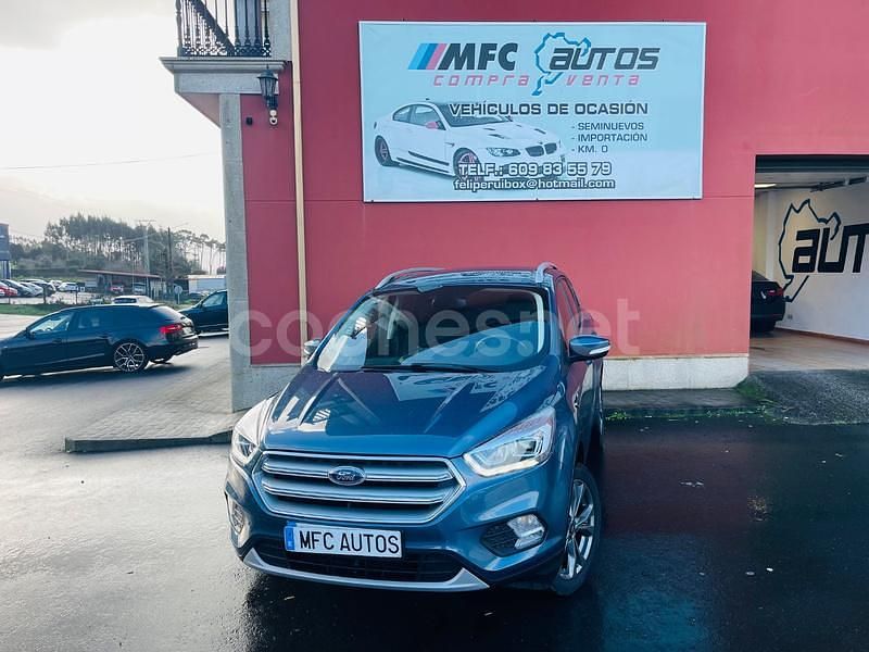 Usado Ford Kuga Trend 120 CV (88 kW) 2020 Azul SUV