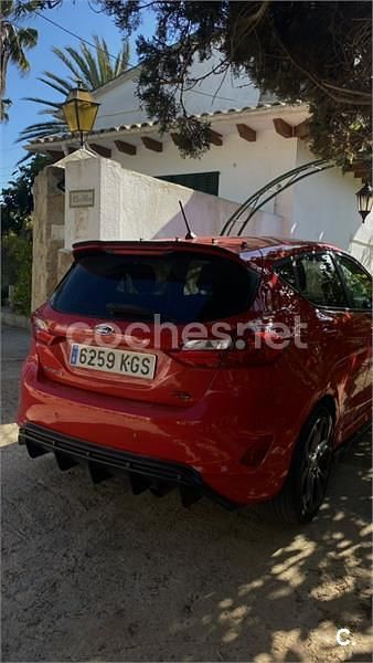 Rojo Usado 2018 Ford Fiesta ST-Line Utilitario | 11.000 € (Caro) - Imagen 1/4