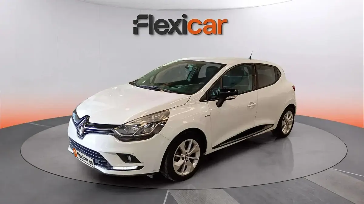 Usado Renault Clio IV Zen 90 CV (66 kW) 2017 Blanco Berlina