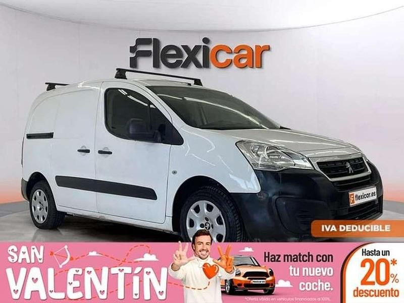 Usado Peugeot TePee Access 75 CV (55 kW) 2015 Blanco Van