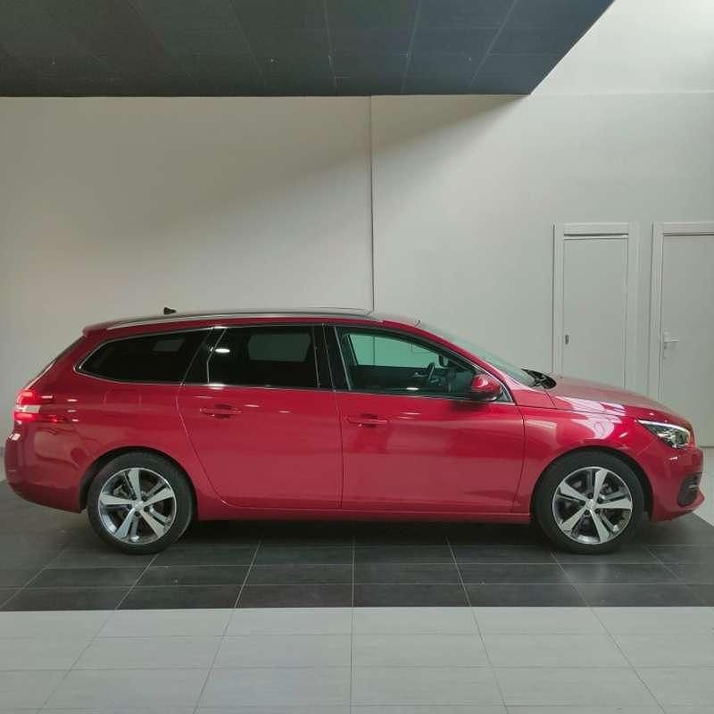 Usado Peugeot 308 SW Allure 131 CV (96 kW) 2019 Burdeos Familiar